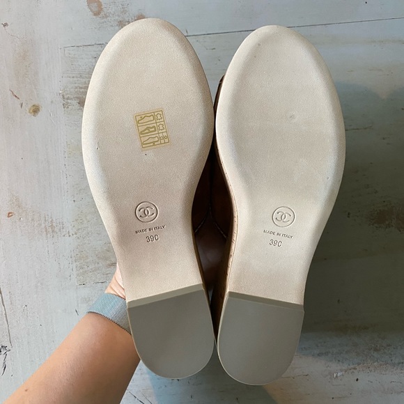 NEW IN BOX 2022 Chanel 2022 Suede Mules Size 39 - Picture 3 of 6